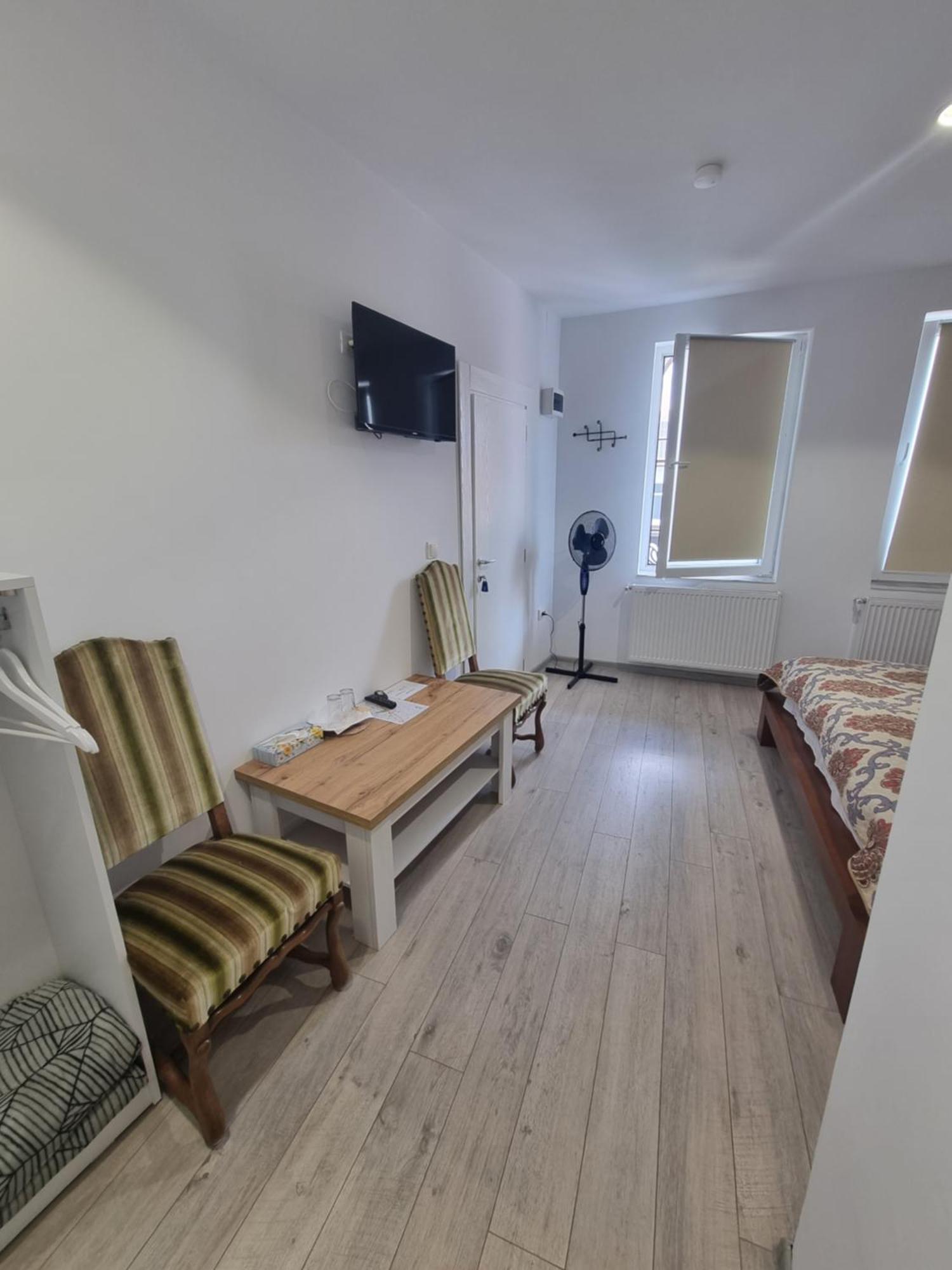 Casa Musceleana Hotel Campulung Ngoại thất bức ảnh