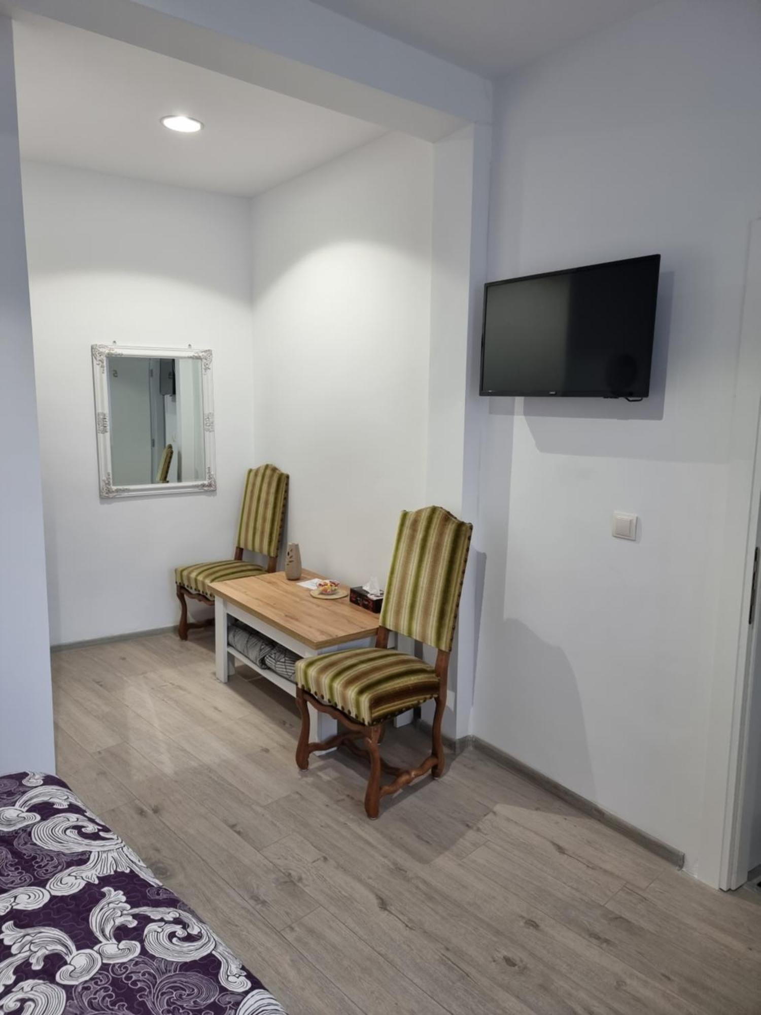 Casa Musceleana Hotel Campulung Ngoại thất bức ảnh