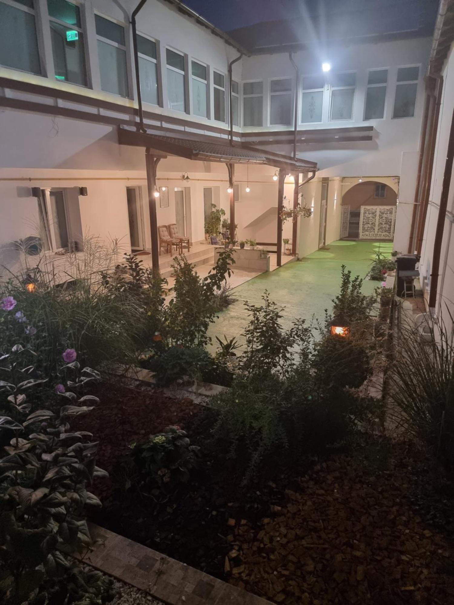 Casa Musceleana Hotel Campulung Ngoại thất bức ảnh