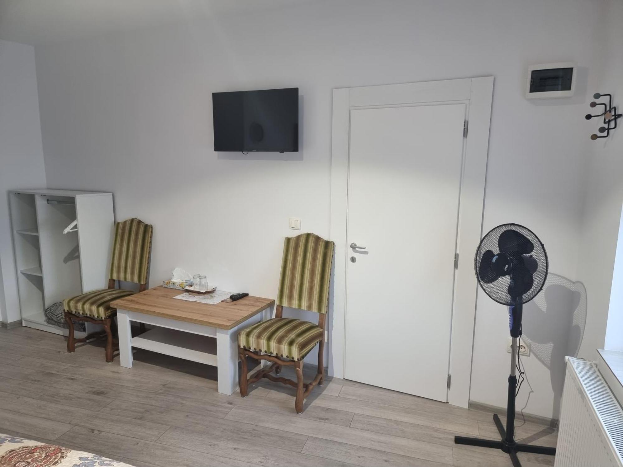 Casa Musceleana Hotel Campulung Ngoại thất bức ảnh