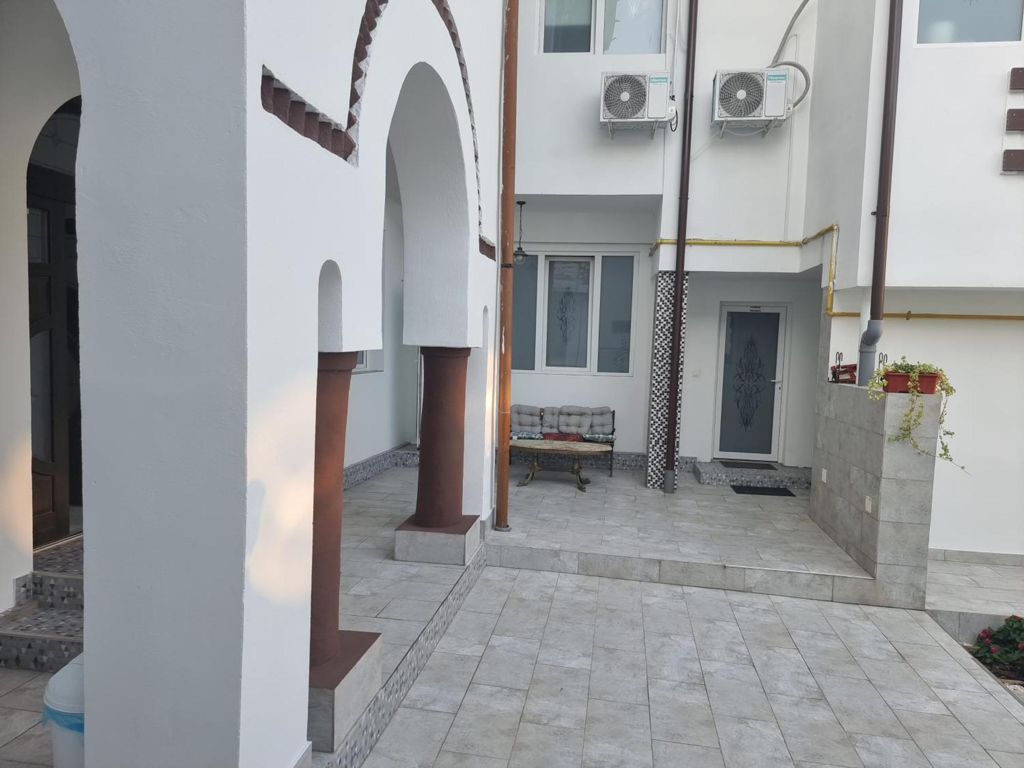 Casa Musceleana Hotel Campulung Ngoại thất bức ảnh