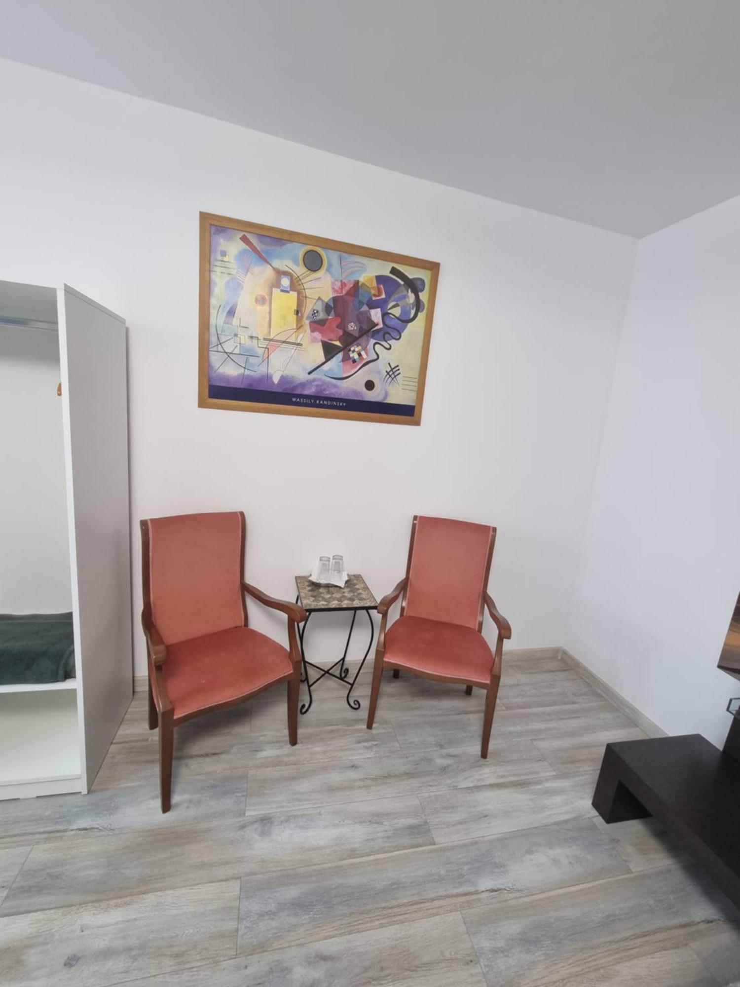 Casa Musceleana Hotel Campulung Ngoại thất bức ảnh